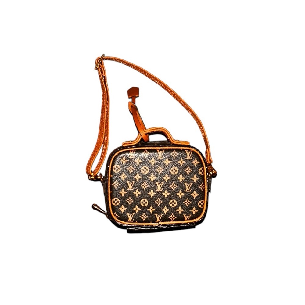 NEW LV Keychain Bag with Keyring​ - Picture 7 of 13